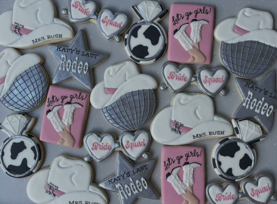 Example of a Basic western bachelorette cookie set